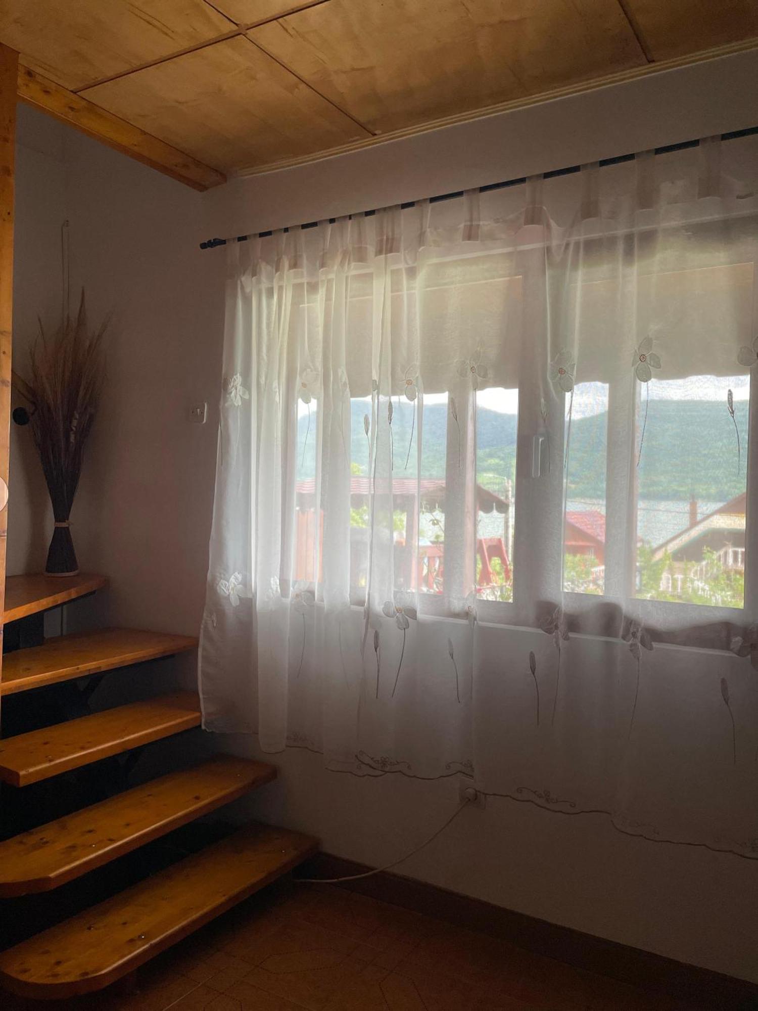 Casa Melania Villa Ieşelniţa Exterior foto