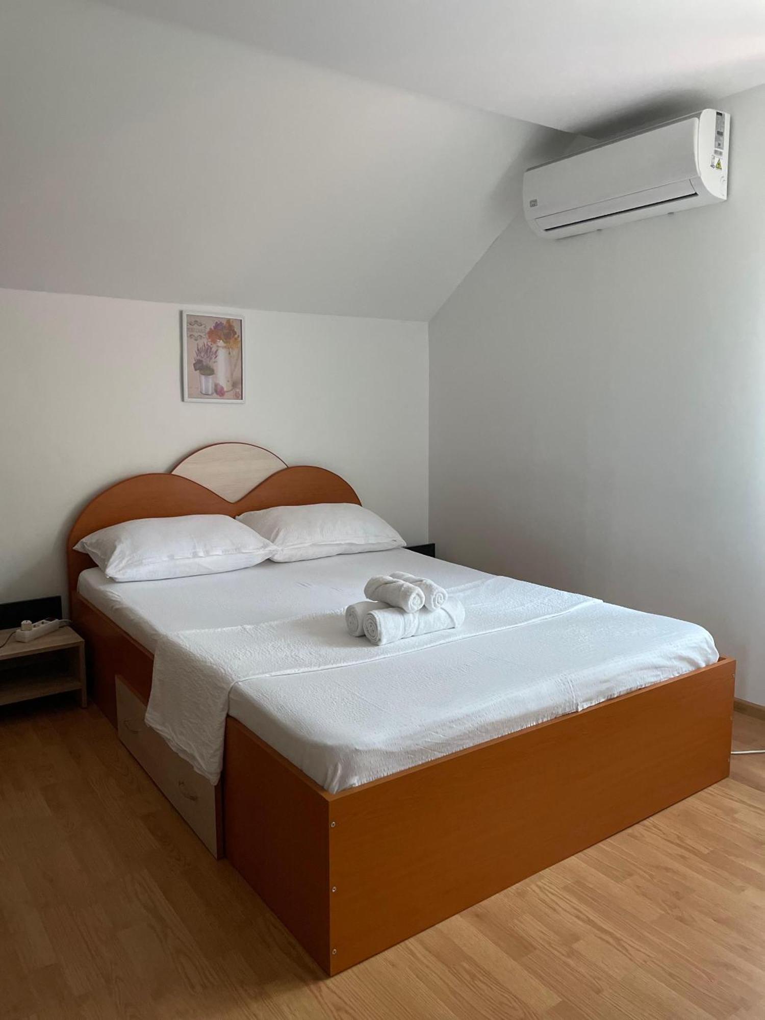 Casa Melania Villa Ieşelniţa Exterior foto